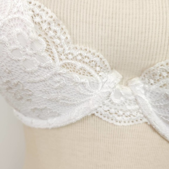 Vintage Warners Bra 36C - Picture 2 of 6